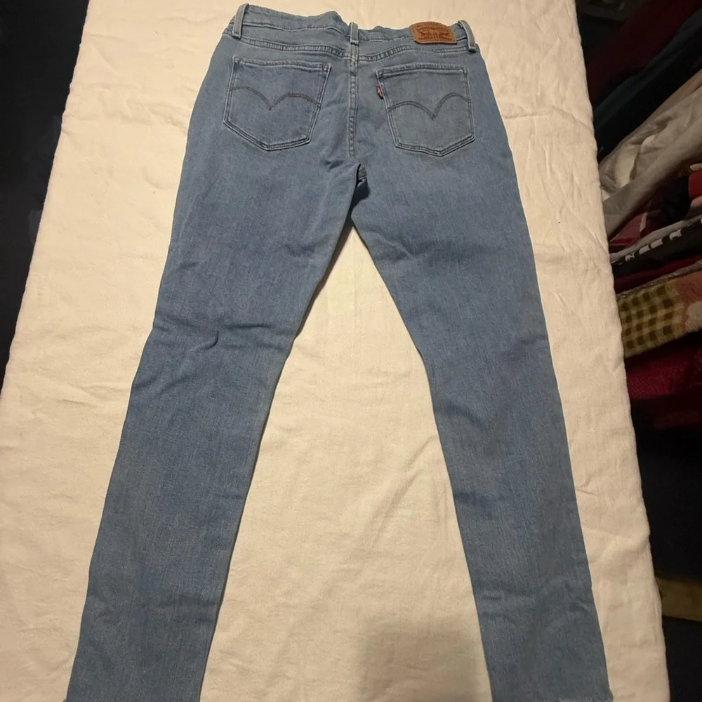 Levi's 711 Light‎ Blue Distressed Skinny Jeans
